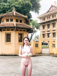 Con em gái múp rụp