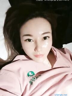 Thủ dâm lồn rậm lông
